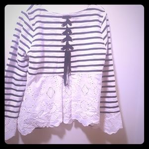 New!! Beautiful cupio black &white top